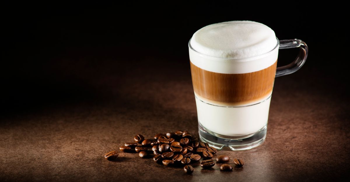 Latte macchiato maken: beste 5 stappen recept | KoffieMens Latte macchiato maken: beste 5 stappen recept | KoffieMens